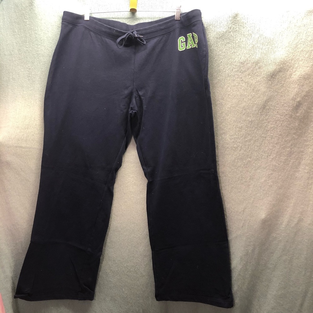 Xxl women’s Gap sweatpants navy with green logo